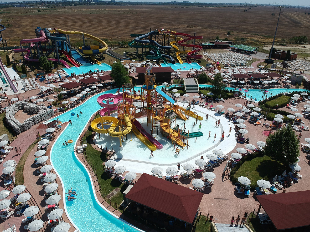 AmCorp creează o nouă divizie:  dedicată sectorului de leisure, aceasta va fi condusă de Georgios Bakopanos și va prelua administrarea Divertiland Water Park 