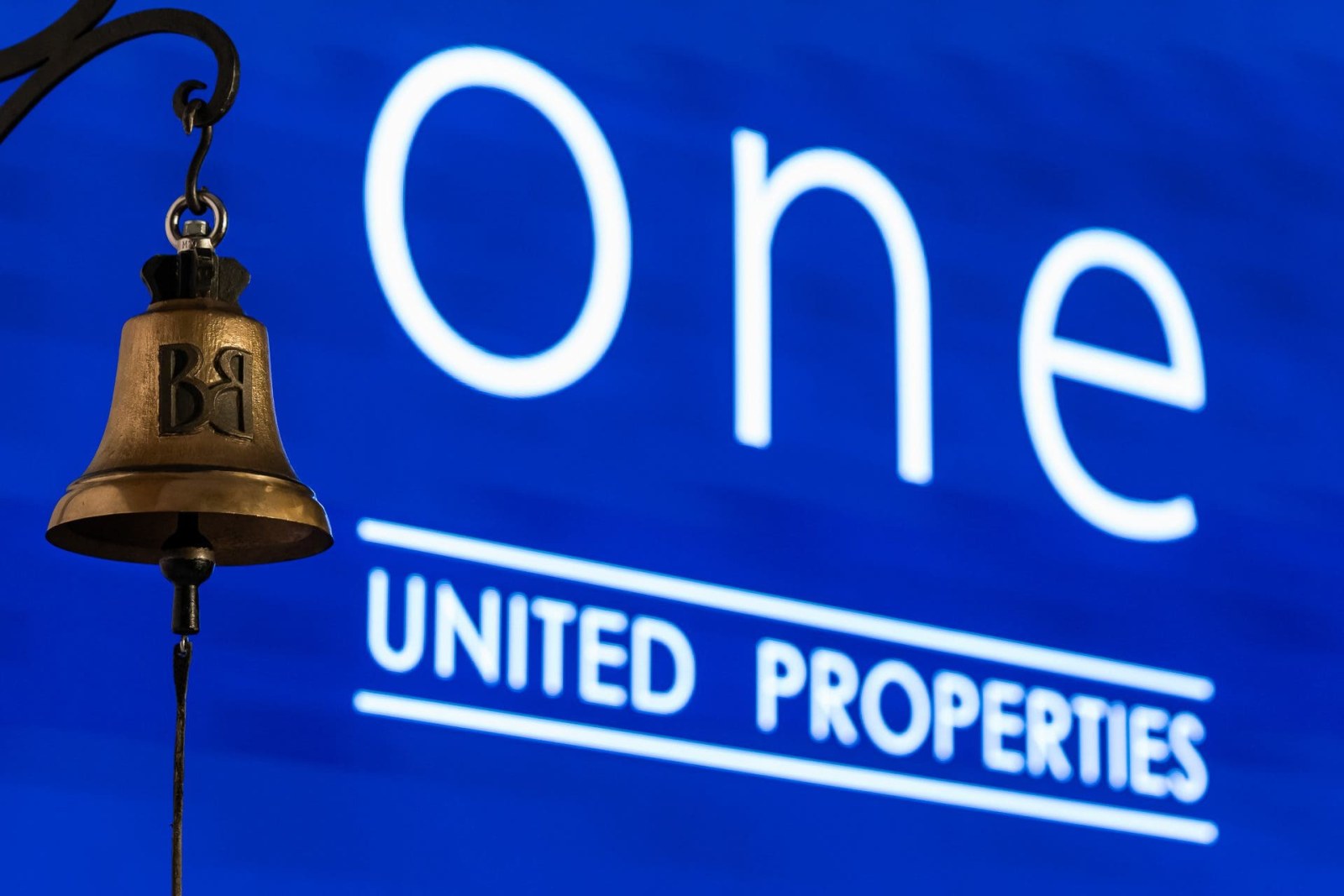 One United Properties își reduce estimările de profit din cauza blocajelor ANCPI