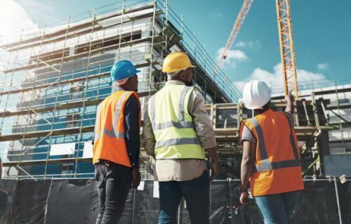 Experiența unui muncitor român în construcții: De la succes în Spania la dificultăți în România