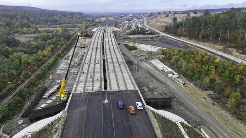 Progres în construcția Autostrăzii A1 Sibiu - Pitești: Sectorul Margina - Holdea atinge 70%