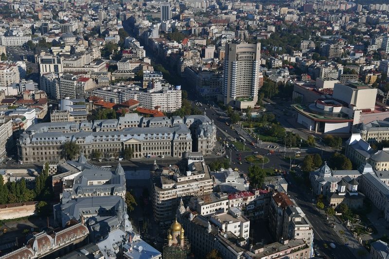 Indicele Imobiliare.ro: Apartamentele s-au apreciat la nivel național, dar s-au ieftinit în patru centre regionale. Scăderi au avut loc doar pe segmentul nou