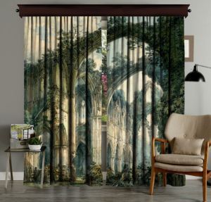 EDITORS"S CHOICE Arsita verii, domolita cu draperii