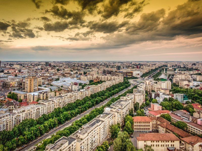 Indicele Imobiliare.ro: Prețurile au scăzut ușor luna trecută în marile orașe din țară. Excepția din Moldova
