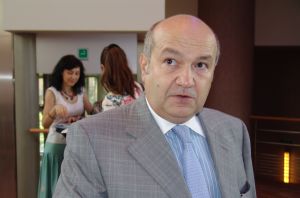 VIDEOCONFERINTA "INVESTITII IMOBILIARE SI ACHIZITII PUBLICE IN PANDEMIE" / MARIAN PETRE MILUT, CEO PREFAB: "Trebuie sa existe unitate in decizia politica"