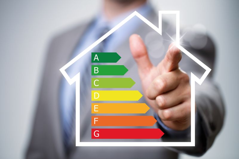 Informațiile despre performanța energetică, obligatorii în anunțurile de vânzare și închiriere