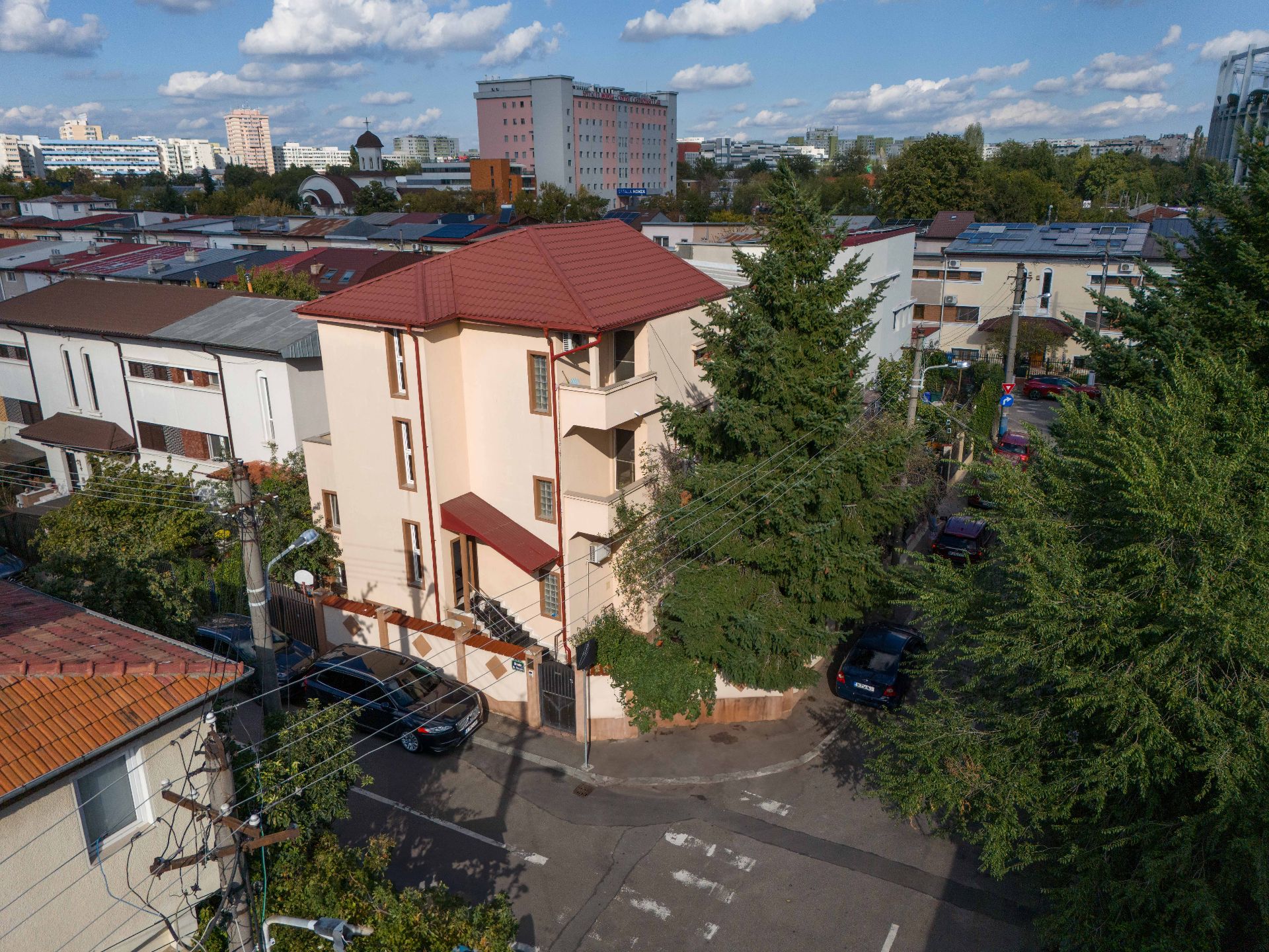 Vatra Luminoasă: Povestea unui cartier exclusivist