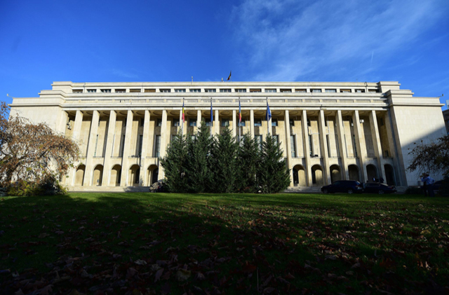 Cum vrea Guvernul sa diminueaza cheltuielile publice