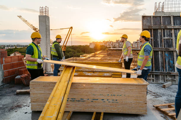 Constructiile, sectorul cu cea mai mare nevoie de muncitori