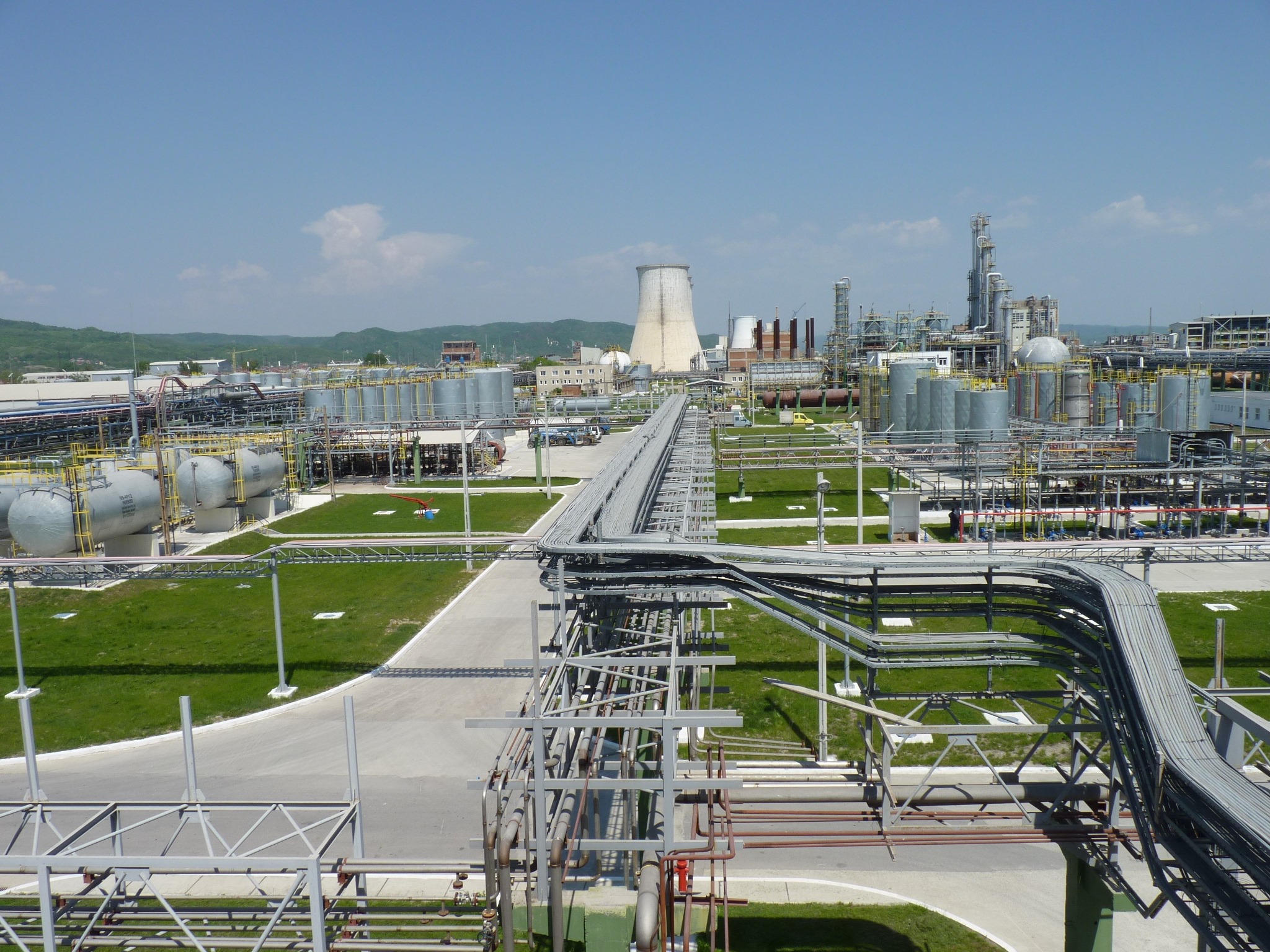 Din lipsa de constructori, a fost anulata licitatia lansata de Chimcomplex Borzesti