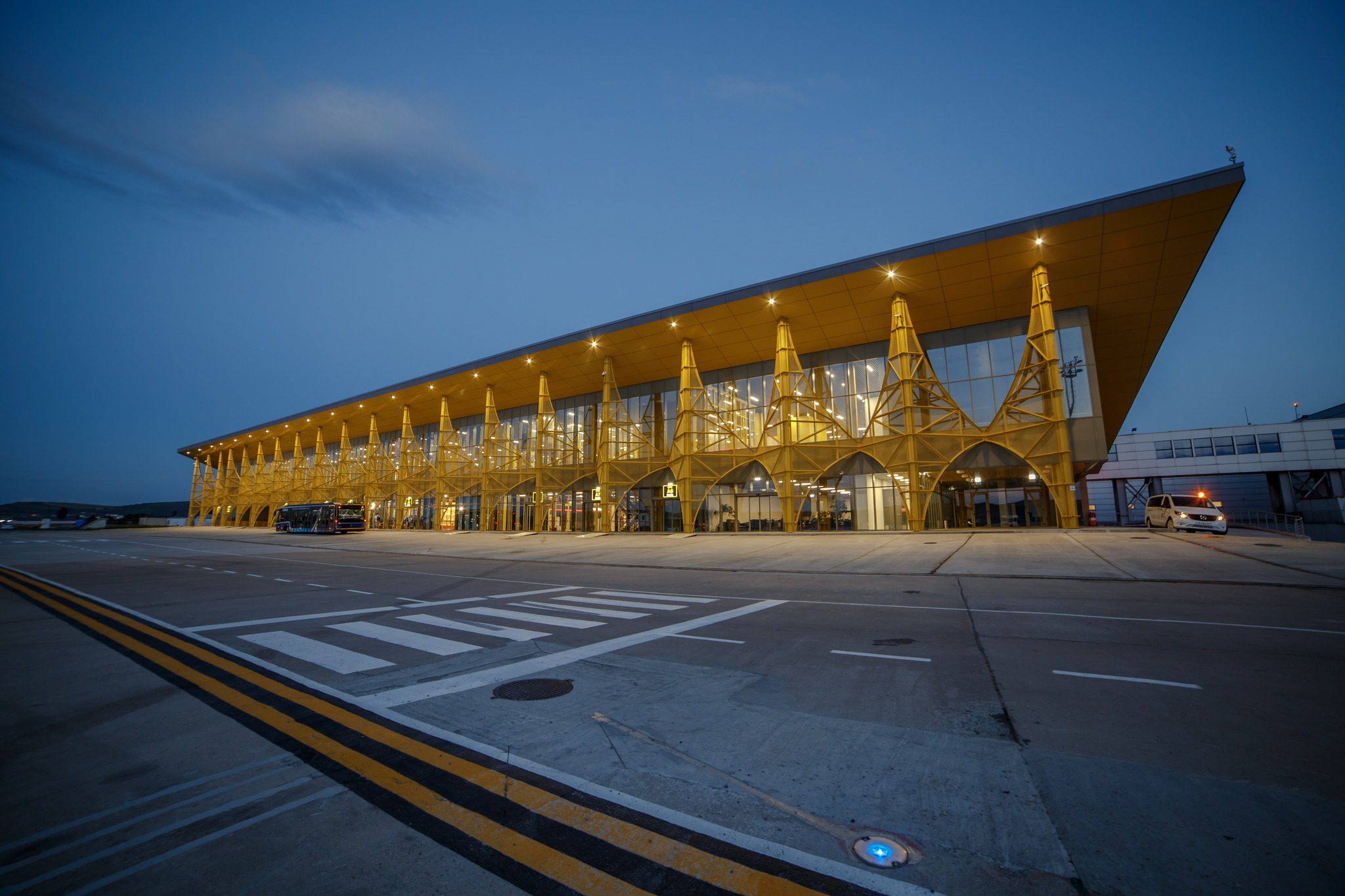 Investitii planificate de  333 mil euro la Aeroportul International Avram Iancu