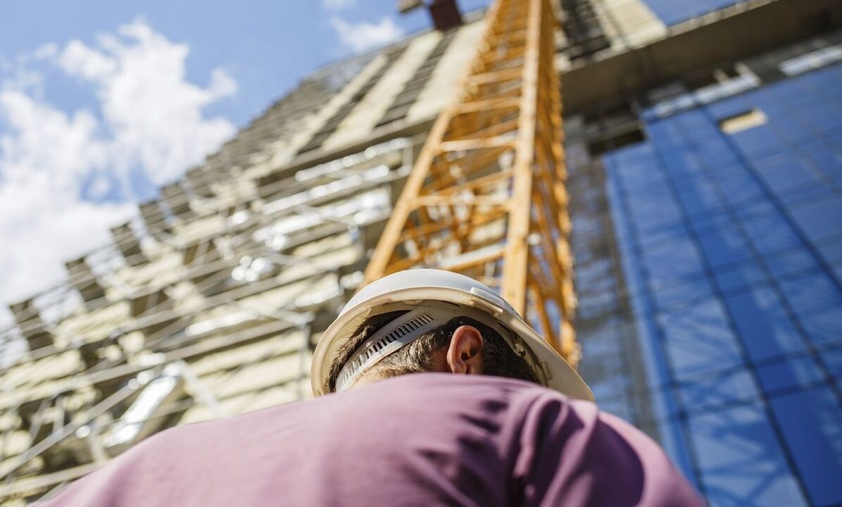 Autorizatiile pentru construirea de cladiri rezidentiale, in crestere in august fata de august anul trecut