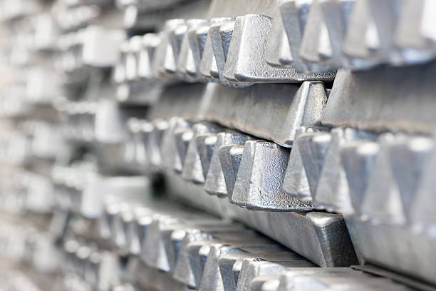 Stramtoarea Hormuz, noul risc major pentru piata globala a aluminiului