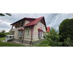 Vila de vanzare cu 6 camere si teren de 1000 mp in Cornu, Prahova - Imagine 4
