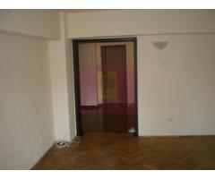 Apartament 3 camere pe bd Decebal - Imagine 9