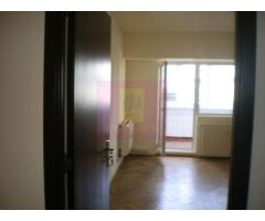 Apartament 3 camere pe bd Decebal - Imagine 10