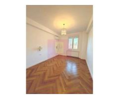 Apartament superb  renovat integral Drumul Sarii. - Imagine 3