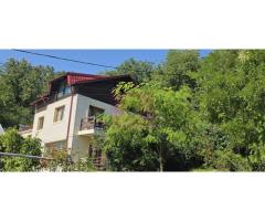 Casa cu 4 camere de vanzare in Campina