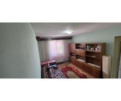 Apartament 3 camere de vanzare in Campina
