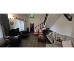 Vila in Sinaia cu parau in curte si view superb - Imagine 7