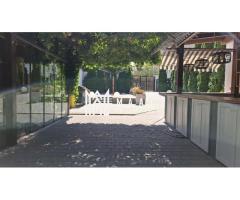 Pensiune 12 camere de închiriat | Central, Sibiu | terasă - Imagine 12