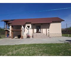 Casă 4 camere | Mănăilești, Vâlcea | 134 mp, teren 1.556 mp - Imagine 2