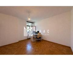 Apartament de vânzare Sibiu | 3 camere | Ultracentral, garaj, 2 pivnițe