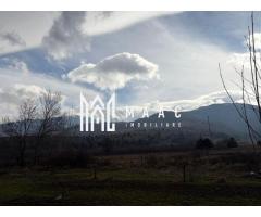 Teren intravilan 900 mp | Periferie, Avrig | la stradă, priveliște Făgăraș