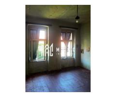 Apartament la casă | Etaj 1/1 | 36 mp utili | Pivniță | Grădină 80 mp | Str. 9 M