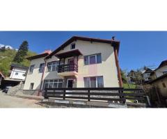 Casa de vanzare cu 6 camere in Busteni