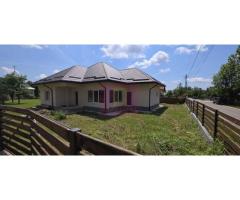 Casa de vanzare cu 4 camere in Brebu