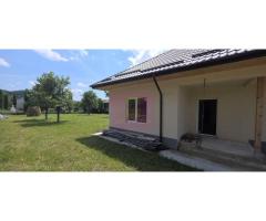Casa de vanzare cu 4 camere in Brebu - Imagine 4