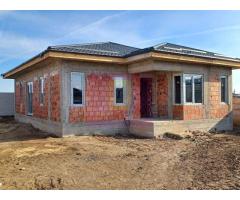 Dragomirești casă parter 4 camere 2 băi, terasă, apă, canalizare, gaze - Imagine 4