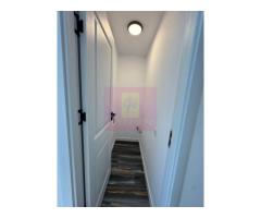 Casa de vanzare cu 2 apartamente in Azuga - Imagine 4