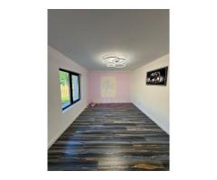 Casa de vanzare cu 2 apartamente in Azuga - Imagine 8