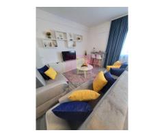 Apartament in prima linie parter cu vedere la mare.