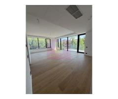 Apartament 4 camere ONE LAKE CLUB , LUX