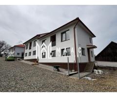 Casă Tip Duplex | 4 Camere | 2 Balcoane | Terasă | Șura Mică - Imagine 2