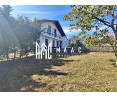 Casa de vanzare Budesti | Golesti| 380mp - Imagine 2
