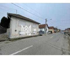 Casă I Teren de 4.500 mp I Anexe I Seica Mare - Imagine 2