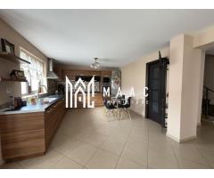 Casa cu 5 camere  I Curte 920 mp  I Tocile - Imagine 3