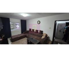 Apartament cu 2 camere de vânzare în Câmpina, zonă Central - Imagine 3