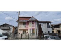 Casa de vanzare cu 3 camere in Poiana Campina