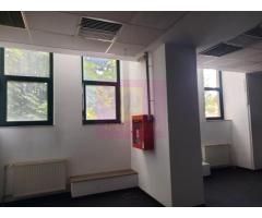 Inchiriere spatiu comercial bd Unirii, vitrina 25ml, stradal - Imagine 5