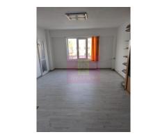 Vanzare apartament in zona Decebal- Calarasilor, metrou magistrala M2