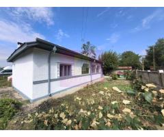 Casă cu farmec rustic și 500 mp, la 15 min de București - Imagine 2