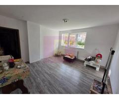 Apartament de vanzare cu 2 camere in Azuga - Imagine 2