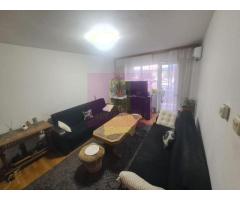 Apartament cu 3 camere de vanzare in Campina - Zona Cuza