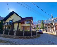 Vila de vanzare in Busteni - Zona Piatra Arsa - Imagine 2