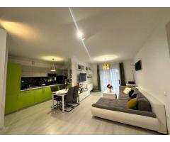 Vand Apartament cu 2 camere + un loc de parcare