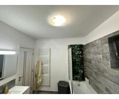 Vand Apartament cu 2 camere + un loc de parcare - Imagine 5